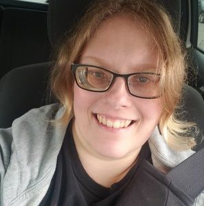 Meet your Posher, Cassondra